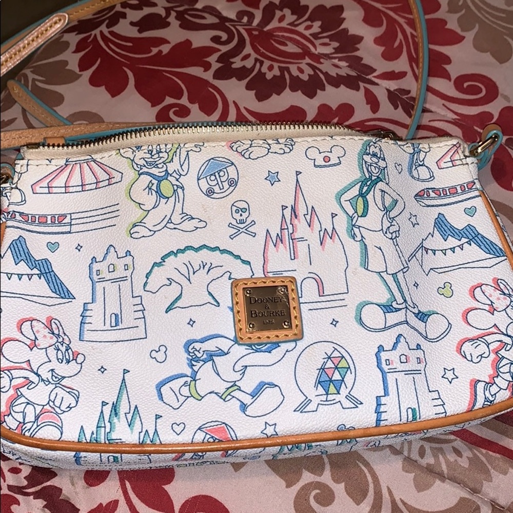 Dooney & Bourke Disney Satchel 💙💙